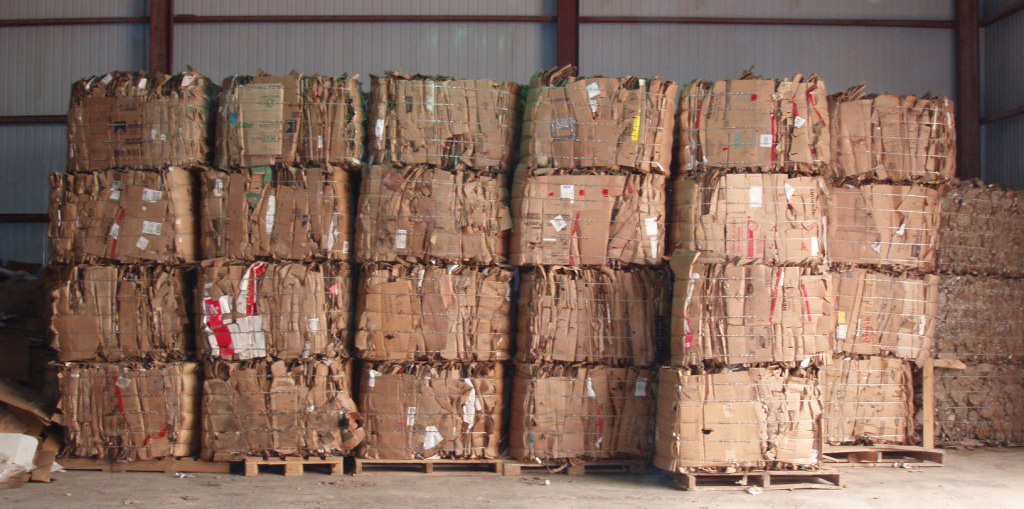 Românii vor colecta ambalajele de carton prin automate. Se va lansa primul proiect-pilot din Europa Centrală și de Est