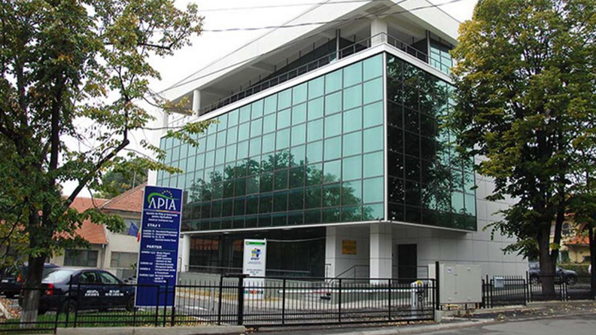 Avans APIA 2025. Câți fermieri au primit banii și ce urmează pentru beneficiari până la 1 decembrie
