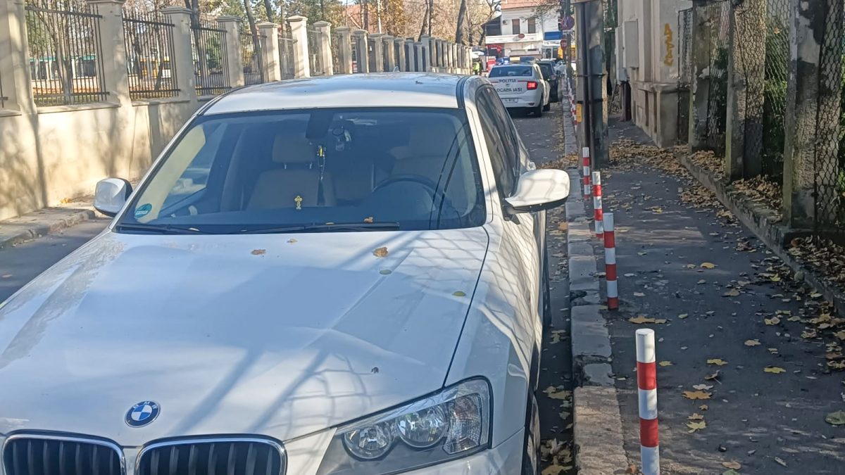Studenții din Iași au blocat o stradă din Copou! Polițiștii au ridicat zeci de mașini în ultimele zile: „Până nu montează popice, nu se rezolvă nimic”