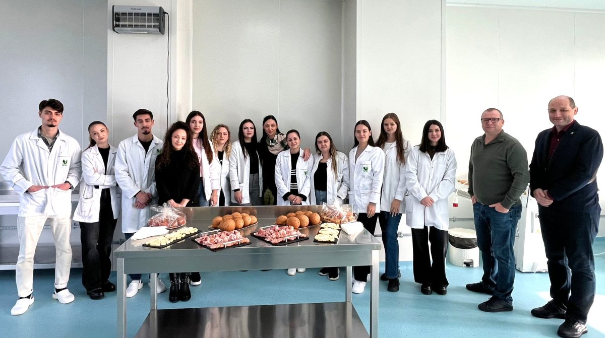 Studenții USV Iași și-au prezentat creațiile culinare după o săptămână de practică