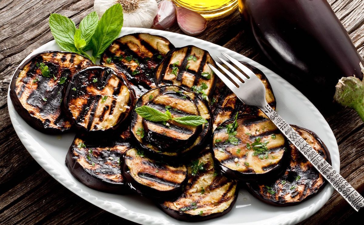 Vinete la grătar – Rețete simple și delicioase, pentru o garnitură italiană savuroasă