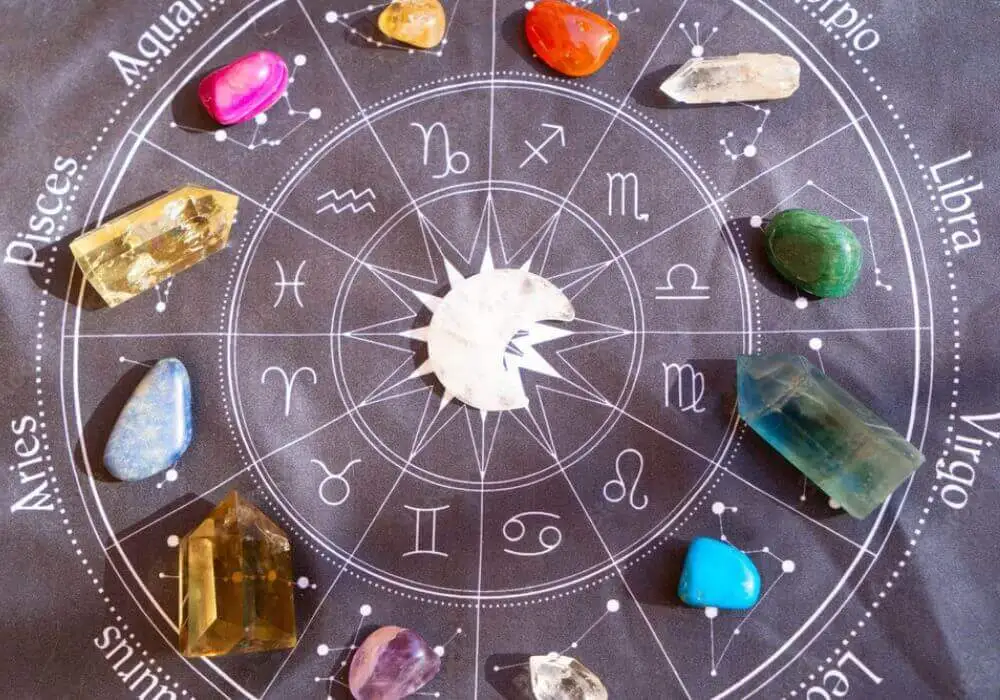 Horoscop weekend 3 – 4 ianuarie 2026. Pentru o zodie este un moment bun pentru împăcări și decizii legate de viitorul în doi