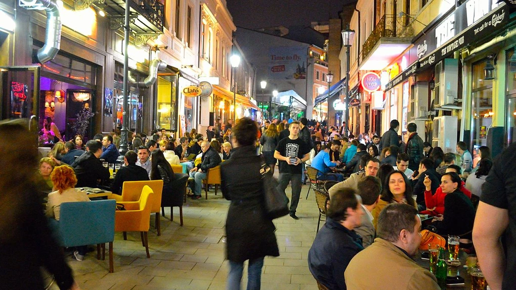Turiștii străini continuă să viziteze România, dar sosirile scad ușor în 2025