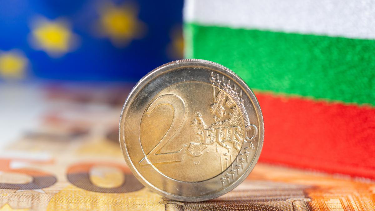 Bulgaria trece la euro de astăzi. Început oficial al unei noi ere monetare