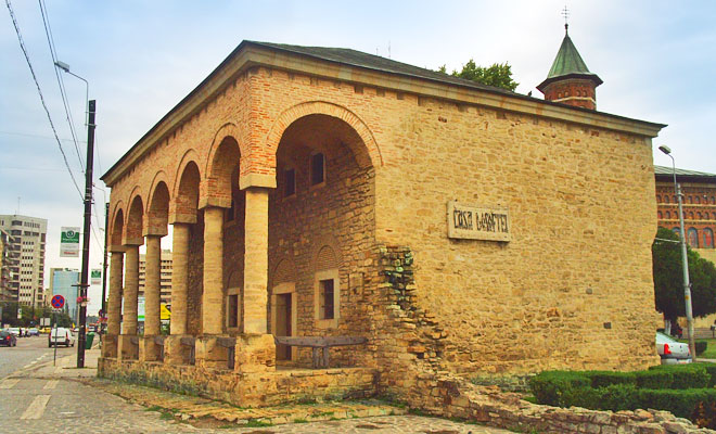 Muzeul Literaturii Române organizează o activitate de educație muzeală pentru zece deținuți de la Penitenciarul Iași. Participanții vor lua parte la un tur ghidat al Casei Dosoftei