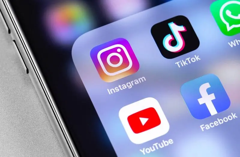 Accesul la Instagram și Snapchat, blocat pentru tinerii sub 15 ani