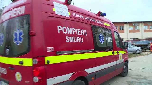 Tragedie în județul Brăila! Un copil de 8 ani a rămas fără un deget după ce o petardă i-a explodat în mână