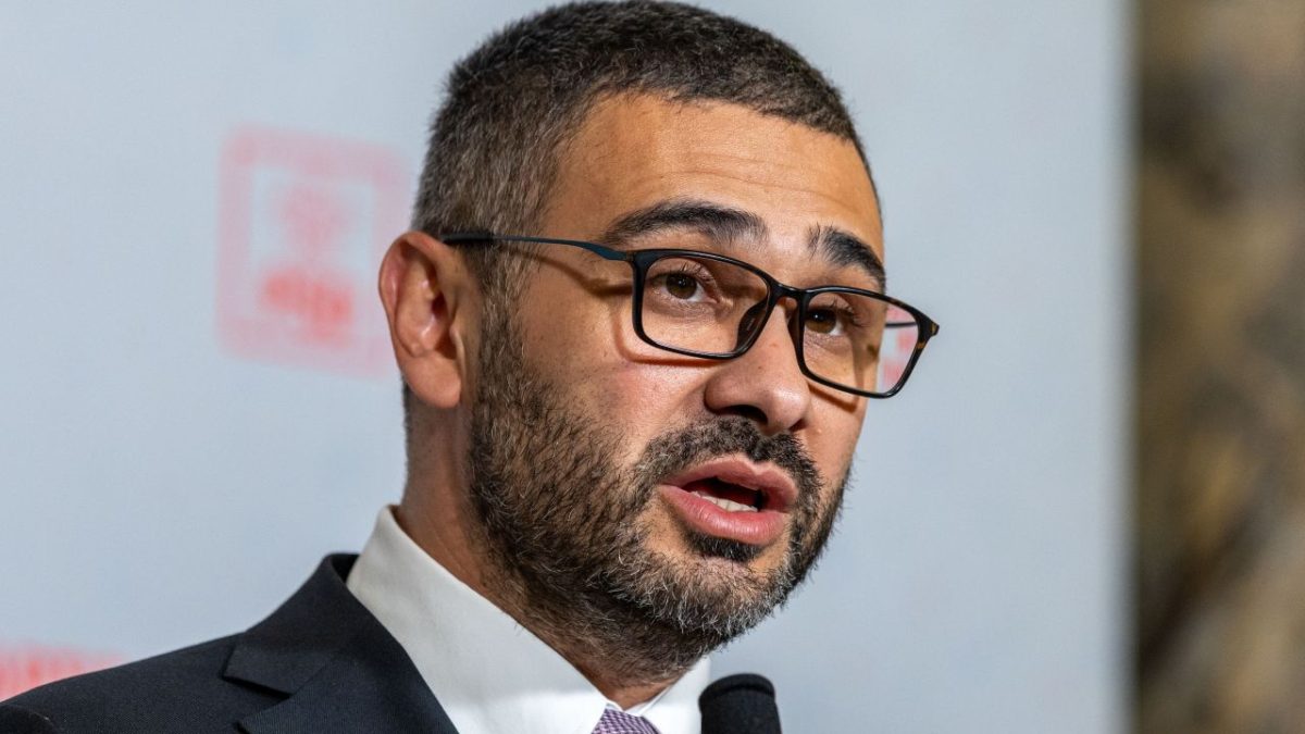Vești bune pentru români! Ministrul Florin Manole a anunțat că se vor oferi vouchere de energie