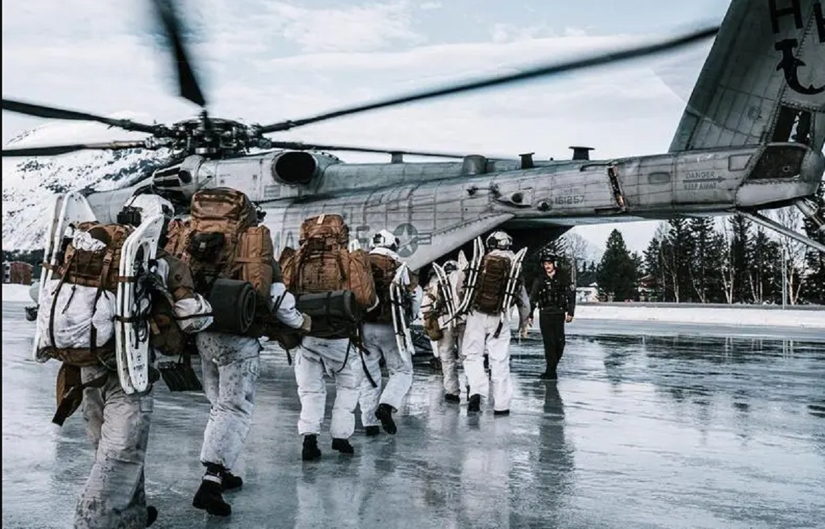 NATO pregătește civilii pentru un scenariu de război. Au început exercițiile în Arctica