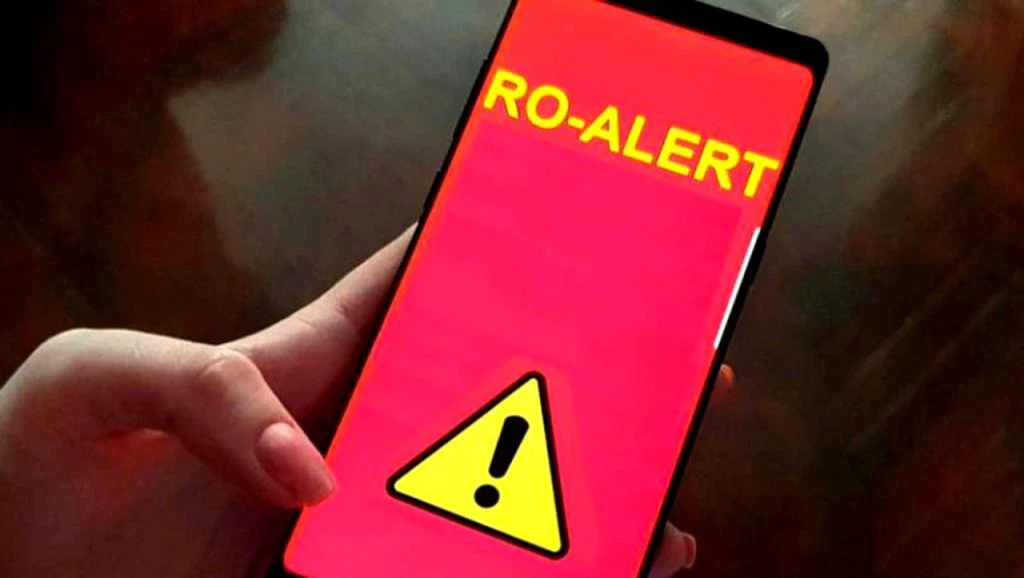 Mesaj RO-ALERT emis în Iași: fum dens de la incendiul de la groapa de gunoi din Țuțora
