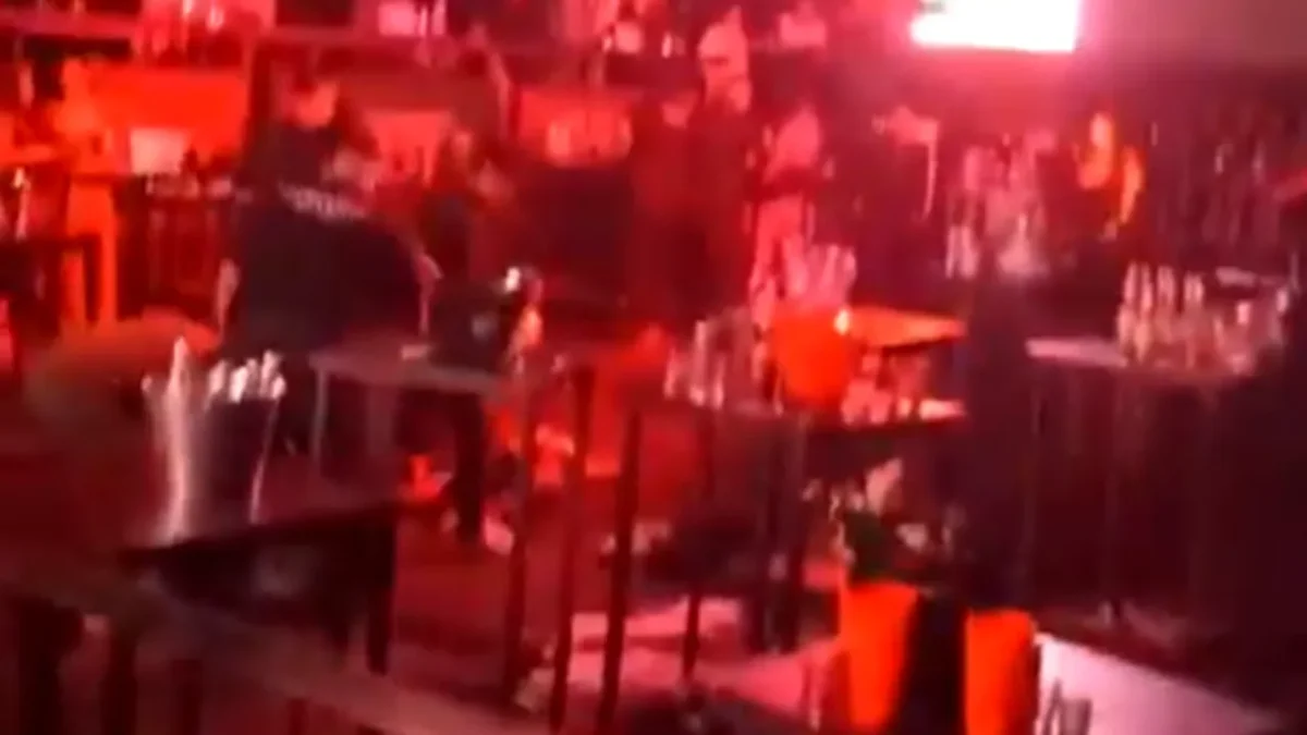 Explozie într-un club. Sunt cel puțin 33 de răniți