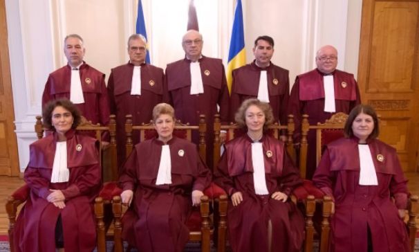 PSD i-a retras sprijinul politic lui Ilie Bolojan! Ce rol are CCR când cade Guvernul