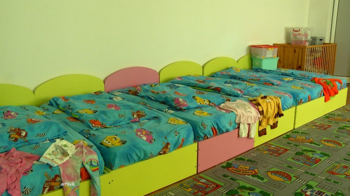 Un kinetoterapeut din Oradea, reţinut după ce ar fi agresat sexual patru minori cu nevoi speciale