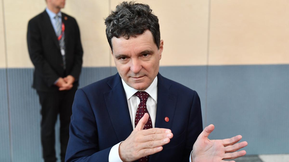 Nicușor Dan participă la reuniunea CPE din Erevan și coordonează discuții despre amenințările hibride