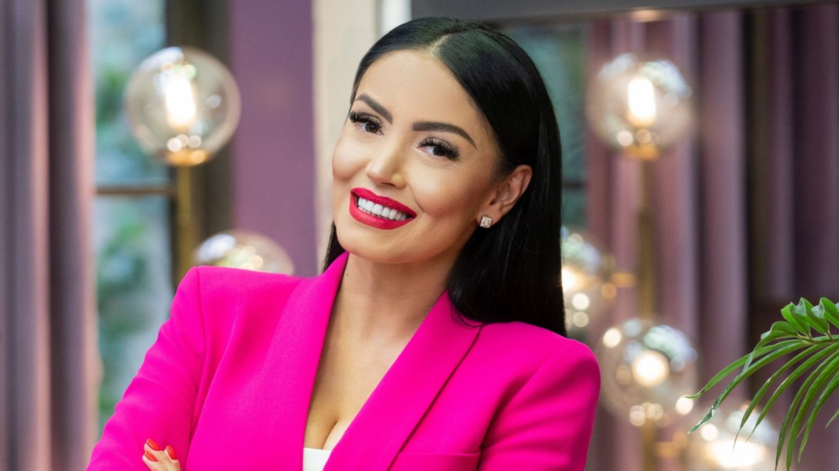 Șoc în lumea vedetelor! Andreea Mantea, investigată pentru datorii de peste 1 milion de lei!