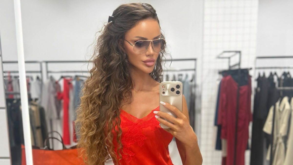 Bianca Drăgușanu reacționează după ce s-a spus că hainele ei ar fi fost scoase la licitație: „Pe mine nu m-a pedepsit nimeni”