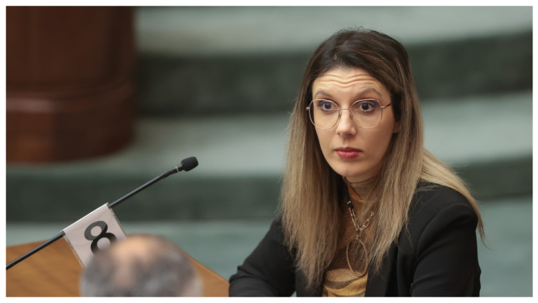 Răsturnare de situație la Sintești. Autoritățile resping starea de alertă pentru arderile ilegale