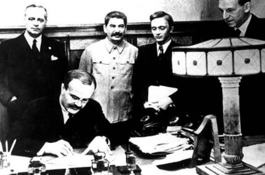 23 august și imposibila unire