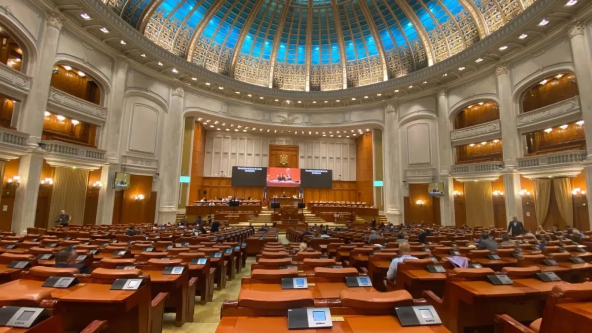 Senatul și Camera Deputaților, convocate în sesiune extraordinară. Miza: 2,84 miliarde de euro din PNRR