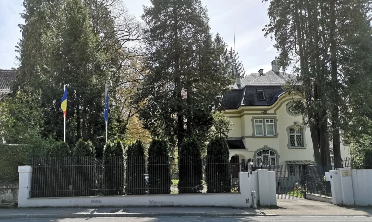 Incendiu suspect lângă Ambasada României din Elveția. Poliția caută în continuare martori