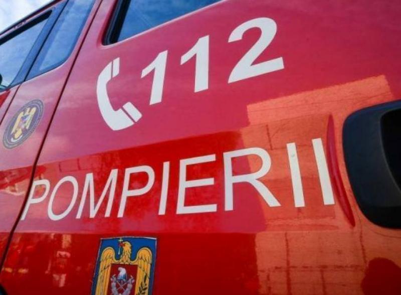 Incendiu de vegetație uscată la limita județelor Iași și Vaslui