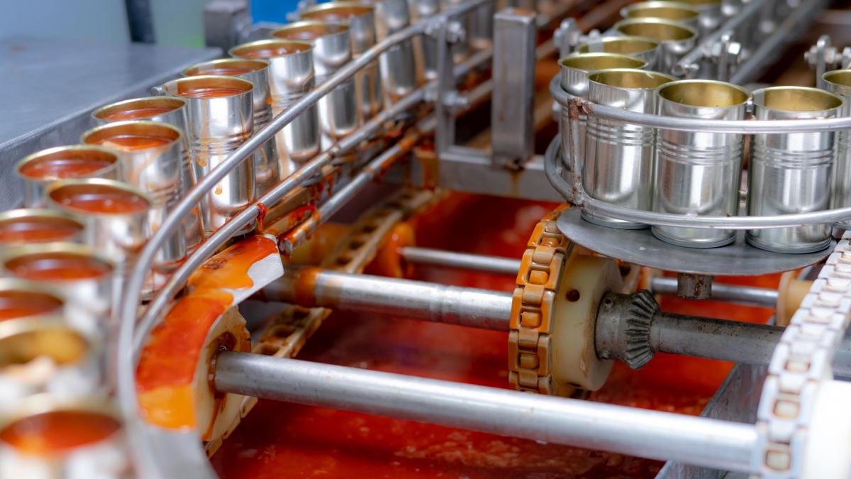 Doar 70 de zile de muncă pe an, dar afaceri de 777 de milioane de euro! Produsele se vând și în România