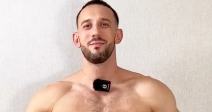 Un antrenor și influencer de 30 de ani a murit după ce a mâncat fast-food în exces. Voia să ia 22 de kilograme