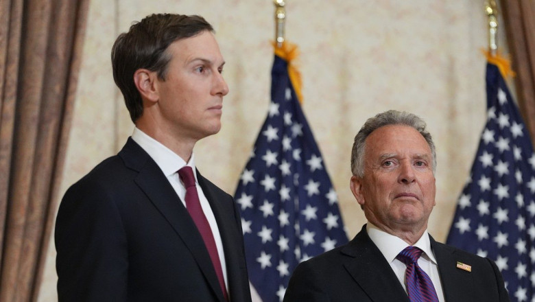 Emisarii lui Donald Trump au ajuns la Moscova. Steve Witkoff și Jared Kushner încearcă să relanseze negocierile pentru pace