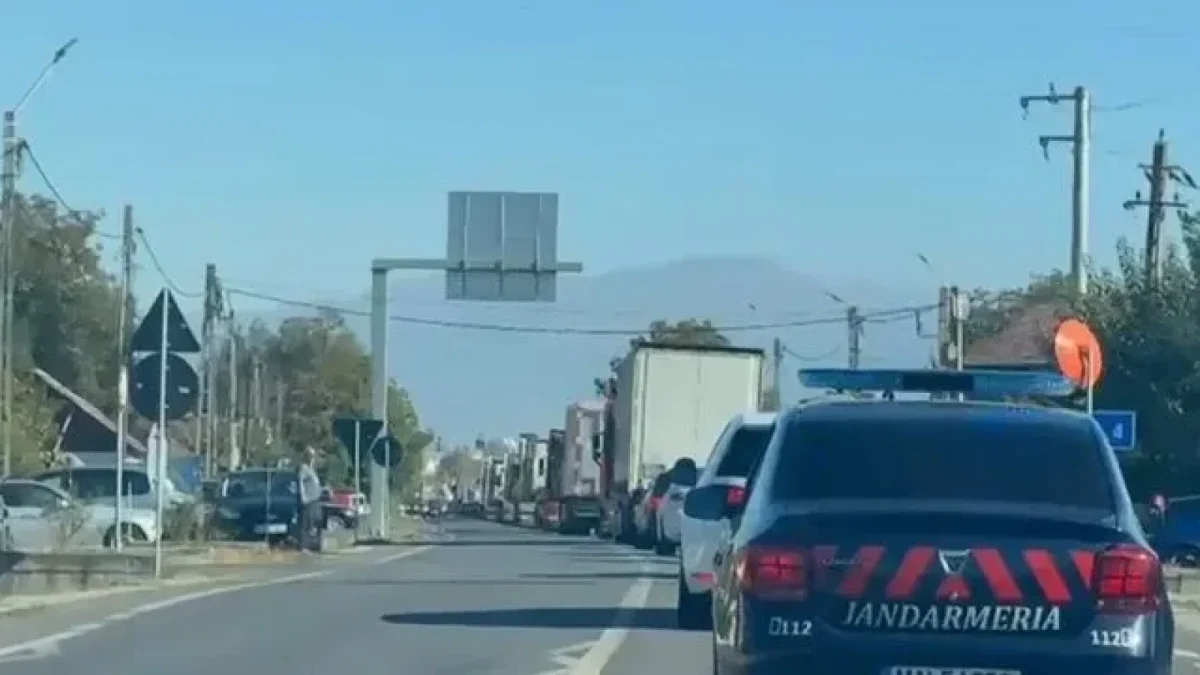 Protestele transportatorilor se extind în țară. Zeci de TIR-uri au paralizat traficul la Târgu Jiu