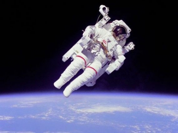 255 de români s-au înscris pentru postul de astronaut al ESA