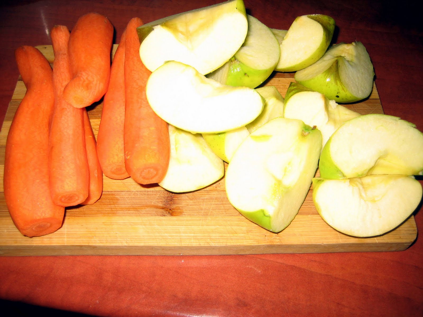 dieta cu mere si morcovi)