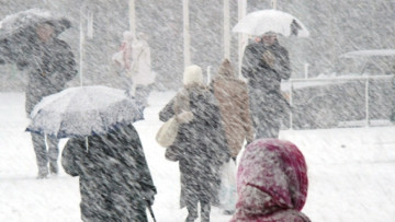 Ninsori în România, avertizează ANM! Zonele în care iarna se întoarce brusc